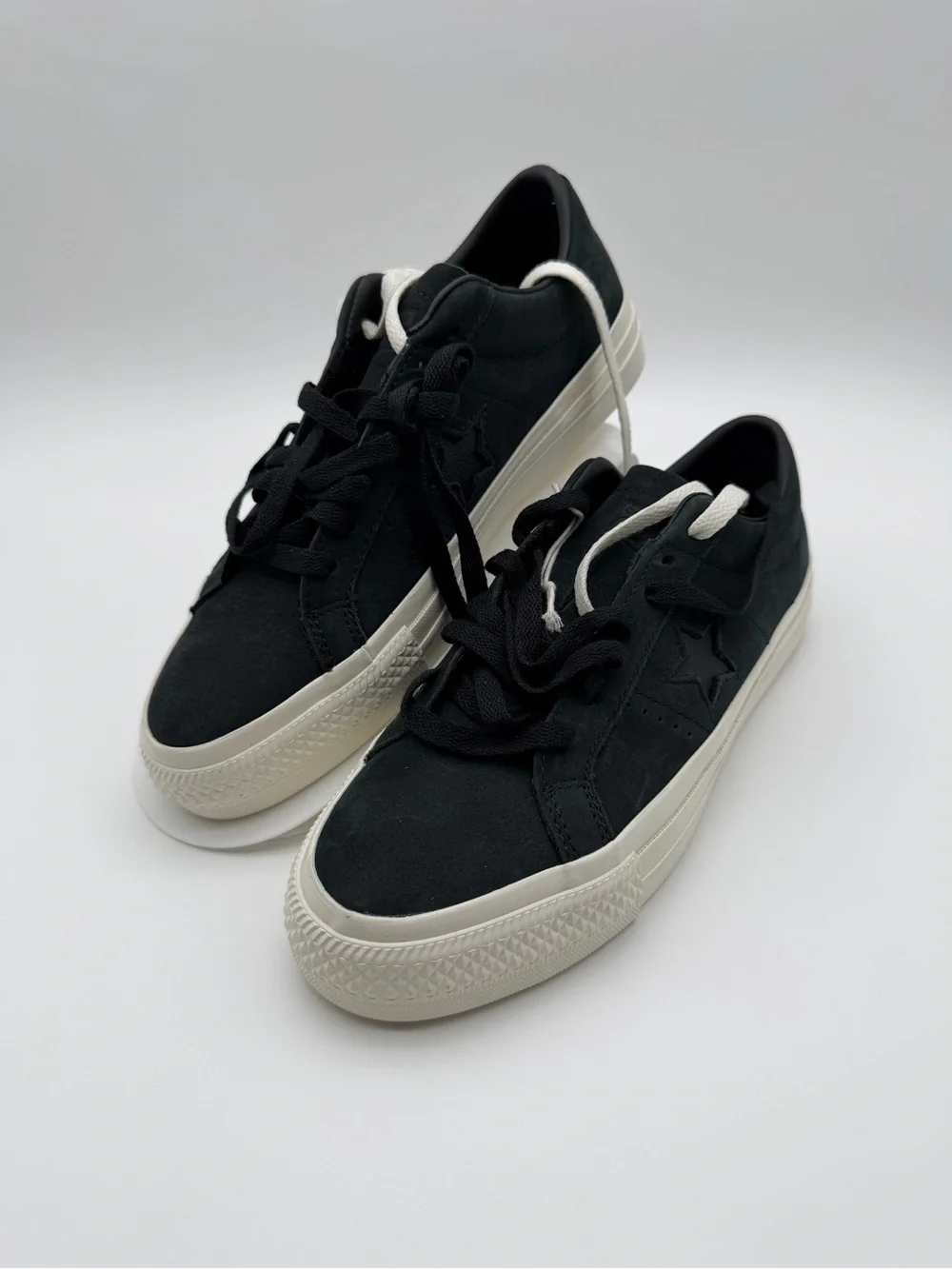 Converse One Star Sneakers | Black | Unisex M7/W8.5 | NWOB